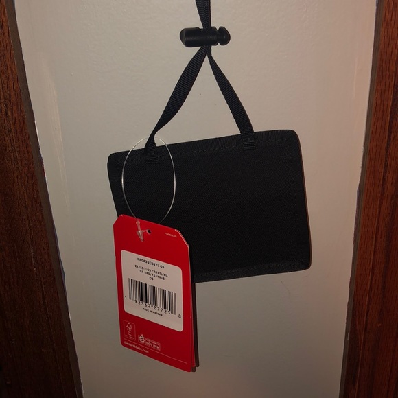 North Face Supreme Wallet - Picture 2 of 2